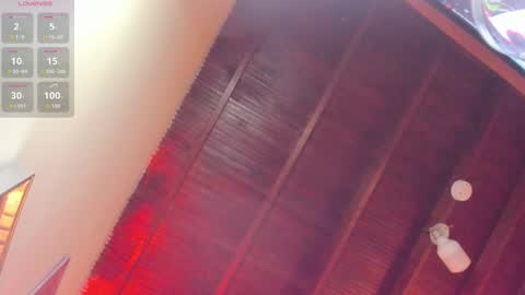 Snapshot of lil_hanna18 chatting on 9, 10, 2025 Hanna online show from 9, 10, 2025