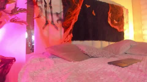 Hanna online show from 2, 11, 2025