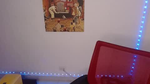 Snapshot of lil_lisaa chatting on 19, 12, 2024 Lisaa online show from 19, 12, 2024