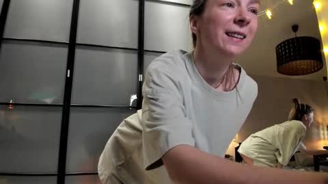 Snapshot of lil_uff chatting on 6, 10, 2025 aka princessmaya online show from 6, 10, 2025