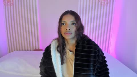 Snapshot of lila_cohen chatting on 21, 12, 2025 L I L A online show from 21, 12, 2025