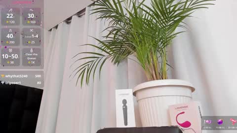 Snapshot of lila_elliot chatting on 1, 12, 2024 Lila online show from 1, 12, 2024