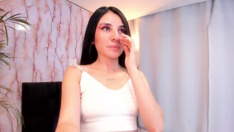 Snapshot of lila_elliot chatting on 11, 1, 2025 Lila online show from 11, 1, 2025