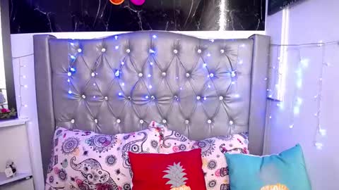   online show from 26, 2, 2025