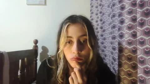 Snapshot of lila_herz chatting on 19, 4, 2026 Ren online show from 19, 4, 2026