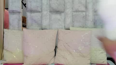 lila noa online show from 13, 1, 2026