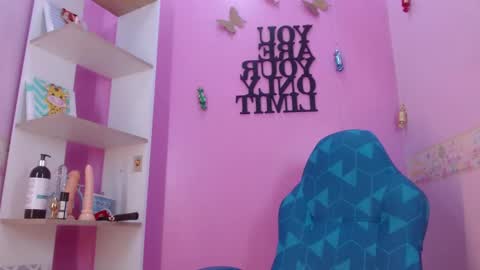 L I L A online show from 27, 1, 2025