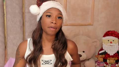 lila bailey  online show from 15, 12, 2024