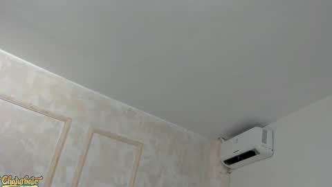 lila bailey  online show from 25, 9, 2025