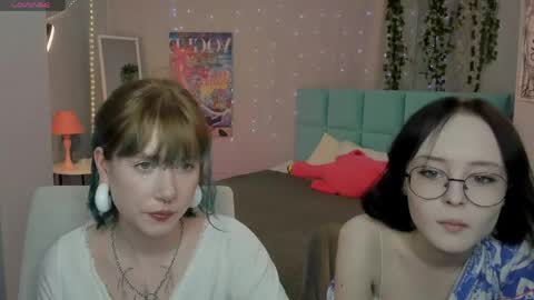 Snapshot of lilac_muse chatting on 14, 5, 2026 Lili online show from 14, 5, 2026