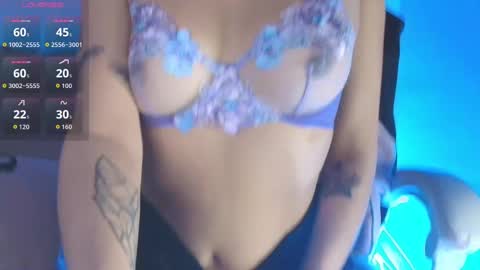 Snapshot of lilassoul_ chatting on 4, 10, 2025       NEXT TRANSMITION 03 DEC online show from 4, 10, 2025