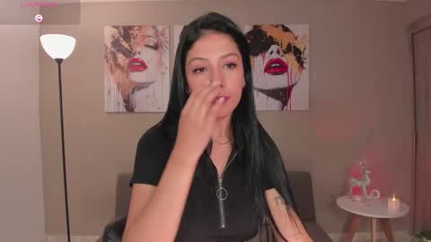 Lila West online show from 12, 11, 2025