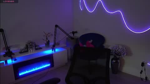 Snapshot of lilbeccaxo chatting on 8, 7, 2026 Rebecca online show from 8, 7, 2026