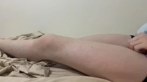 Snapshot of lilbenny05 chatting on 4, 2, 2025 lilbenny05 online show from 4, 2, 2025