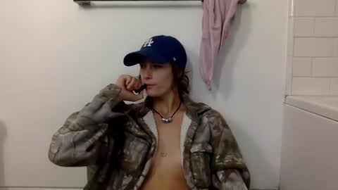 Snapshot of lilbongo123 chatting on 8, 7, 2026 lilbongo123 online show from 8, 7, 2026