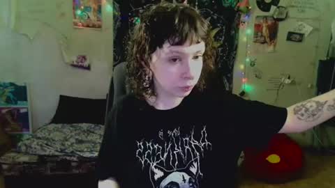 Lil online show from 22, 7, 2026