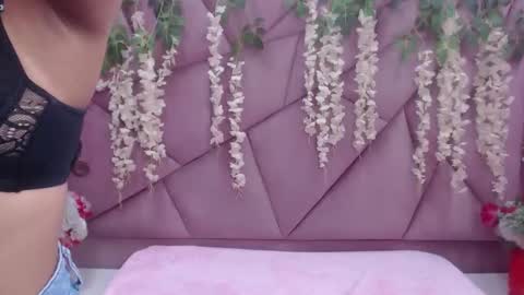 Snapshot of lili_candies chatting on 25, 9, 2025 LILI CANDIES online show from 25, 9, 2025