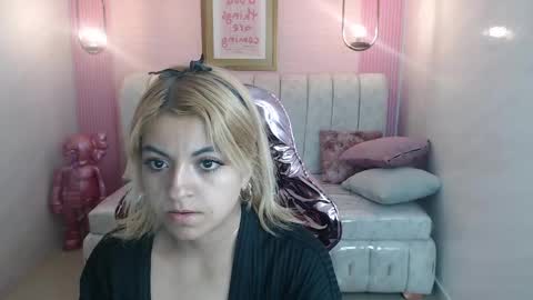 Lili online show from 21, 2, 2025