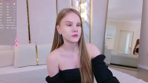 lili_lohan online show from 9, 8, 2026