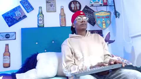 lili_roussi online show from 13, 1, 2026