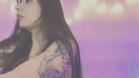 Lili online show from 15, 10, 2025