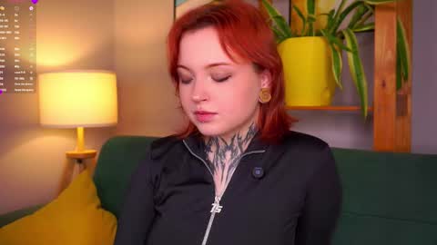 Snapshot of lilianadao chatting on 16, 10, 2025 Anika online show from 16, 10, 2025