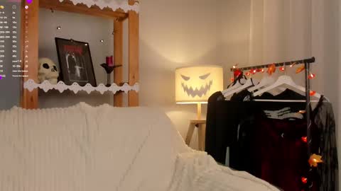 Snapshot of lilianadao chatting on 28, 10, 2025 Anika online show from 28, 10, 2025