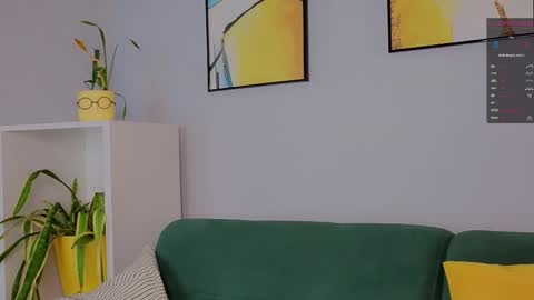 Snapshot of lilianadao chatting on 12, 11, 2025 Anika online show from 12, 11, 2025