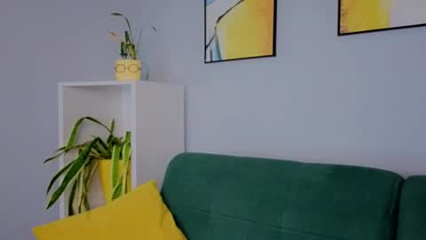 Snapshot of lilianadao chatting on 19, 11, 2025 Anika online show from 19, 11, 2025