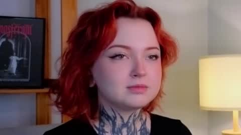 Snapshot of lilianadao chatting on 22, 11, 2025 Anika online show from 22, 11, 2025