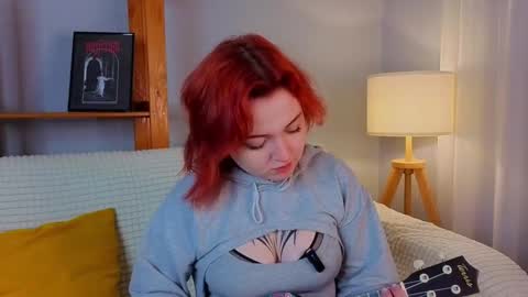 Snapshot of lilianadao chatting on 24, 11, 2025 Anika online show from 24, 11, 2025