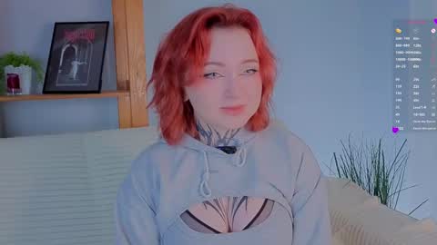 Snapshot of lilianadao chatting on 1, 12, 2025 Anika online show from 1, 12, 2025