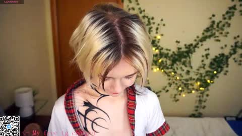 Lilian online show from 21, 11, 2025