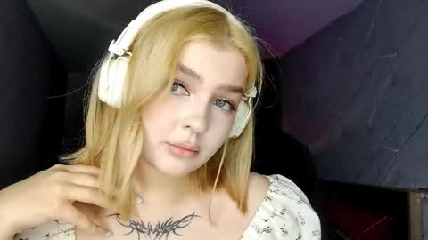 Nana online show from 28, 2, 2026