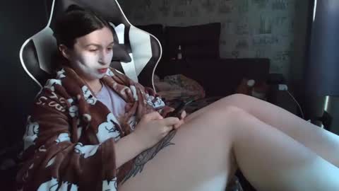 liliawoolf online show from 10, 2, 2026