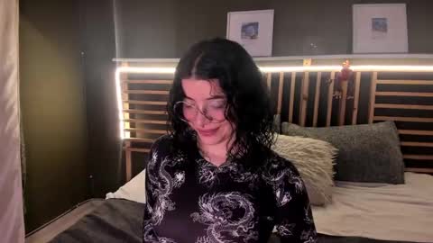 Snapshot of lilibeth___ chatting on 6, 3, 2025 Lili online show from 6, 3, 2025