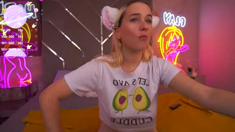 Snapshot of lilielfie chatting on 4, 10, 2025 lilielfie online show from 4, 10, 2025
