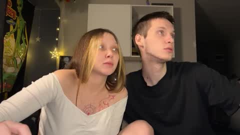 Snapshot of lilies_and_minipoots chatting on 18, 12, 2025 Sonechka online show from 18, 12, 2025