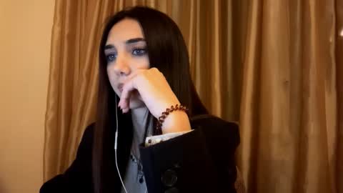 Lina online show from 20, 9, 2025