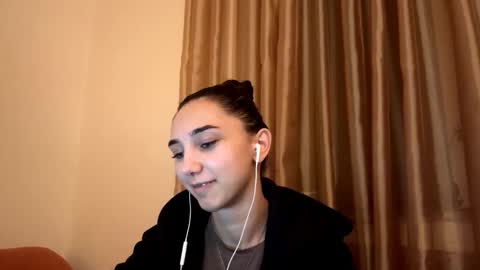 Lina online show from 6, 10, 2025