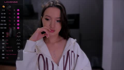 Snapshot of lililaluna chatting on 14, 9, 2025             ...  online show from 14, 9, 2025