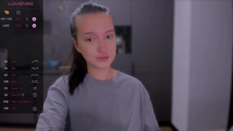 Snapshot of lililaluna chatting on 28, 10, 2025             ...  online show from 28, 10, 2025