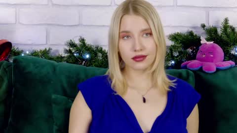 LiliLinn online show from 18, 12, 2024