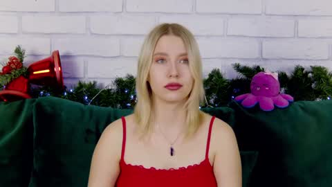 LiliLinn online show from 24, 12, 2024