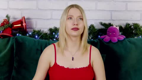 LiliLinn online show from 24, 12, 2024