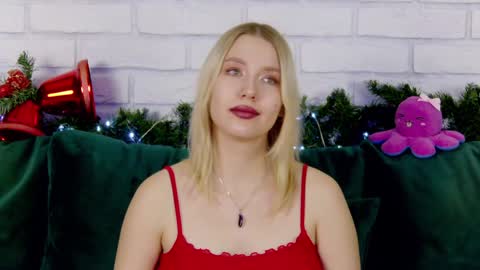 LiliLinn online show from 24, 12, 2024