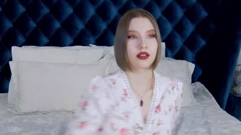 LiliLinn online show from 24, 1, 2025