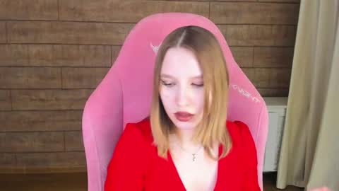 LiliLinn online show from 5, 6, 2026