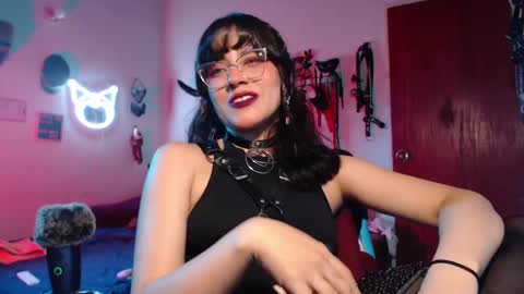 Molly online show from 16, 1, 2025