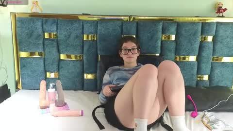 lilimini online show from 24, 2, 2025